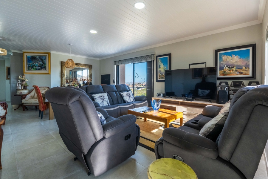 4 Bedroom Property for Sale in Seemeeu Park Western Cape